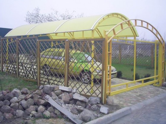 Навес над автомобилем(автонавес)