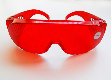 Очки из поликарбоната, красные