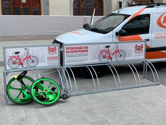 Велопарковка "Угловая" с рекламным стендом (велопарковка на 5 мест)